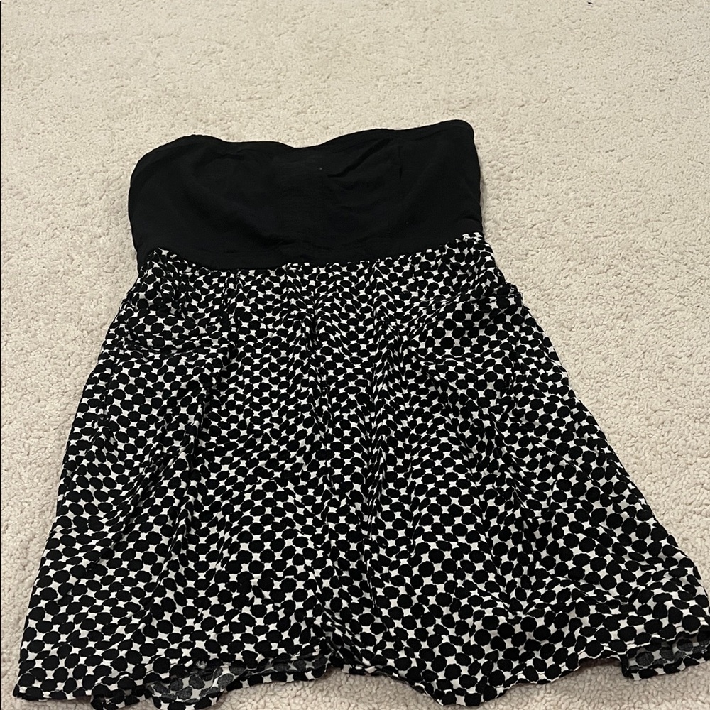 Xhilaration Black and White A-Line dress with pockets